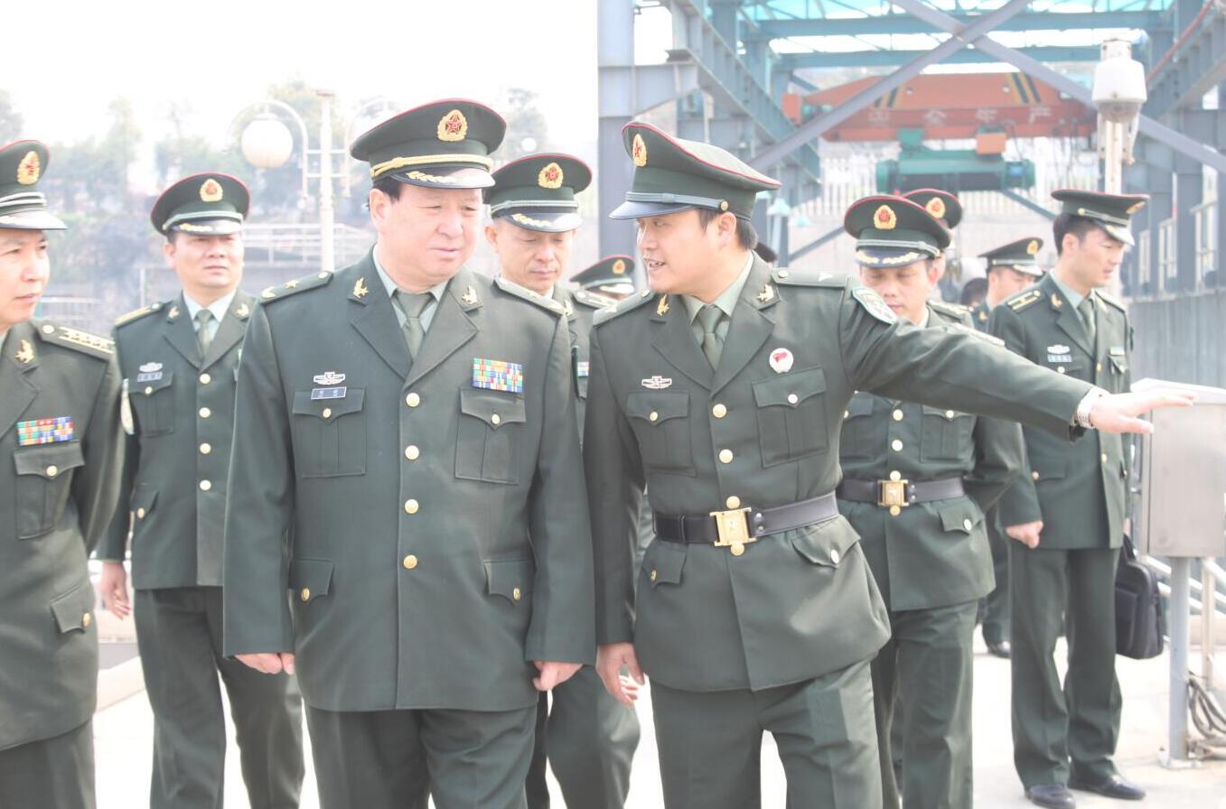 2011年3月，时任省军区政治部原主任刘新将军莅临华体会·HTH(中国大陆)官方网站视察.jpg
